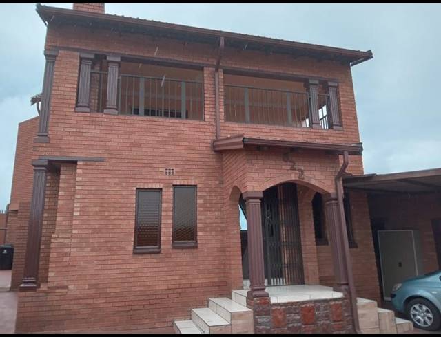 4 BEDROOM HOUSE FOR SALE IN HOSPITAL VIEW